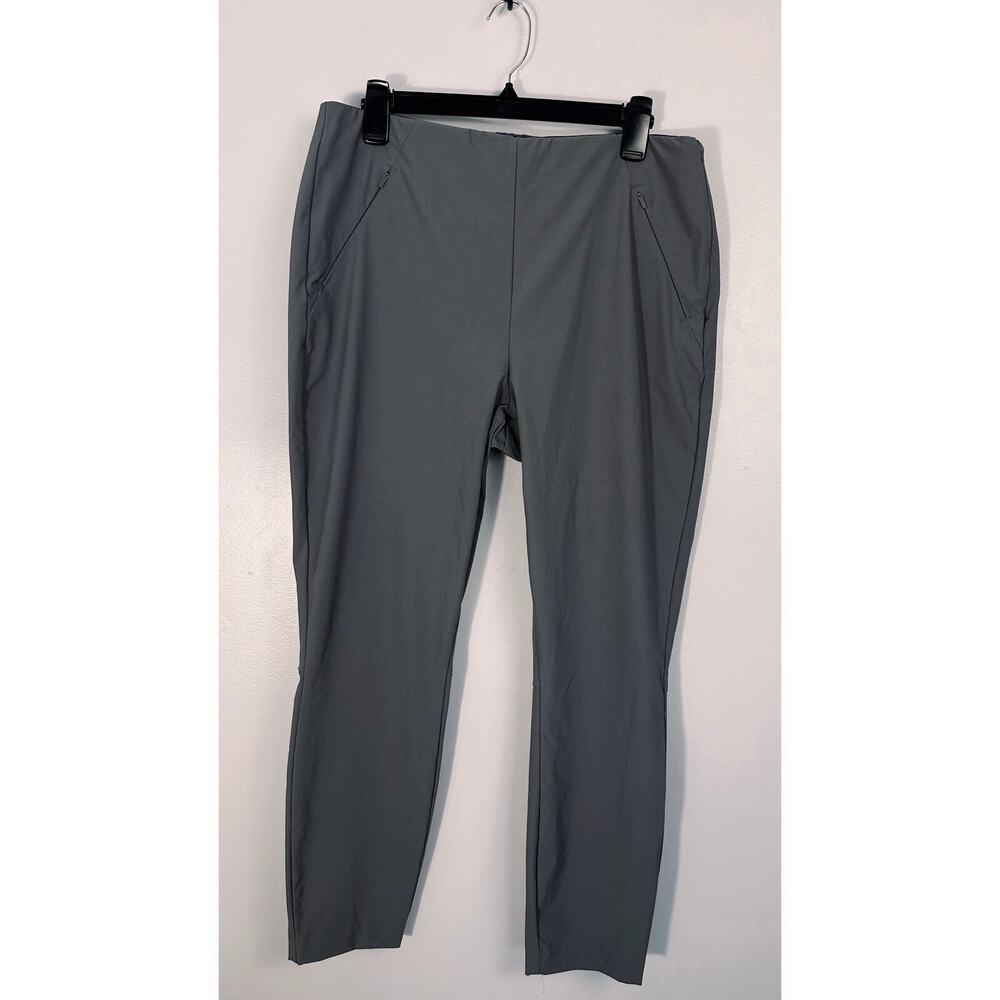Duluth Trading Women
Gray Stretch Performance Hiking Travel Pant Pockets